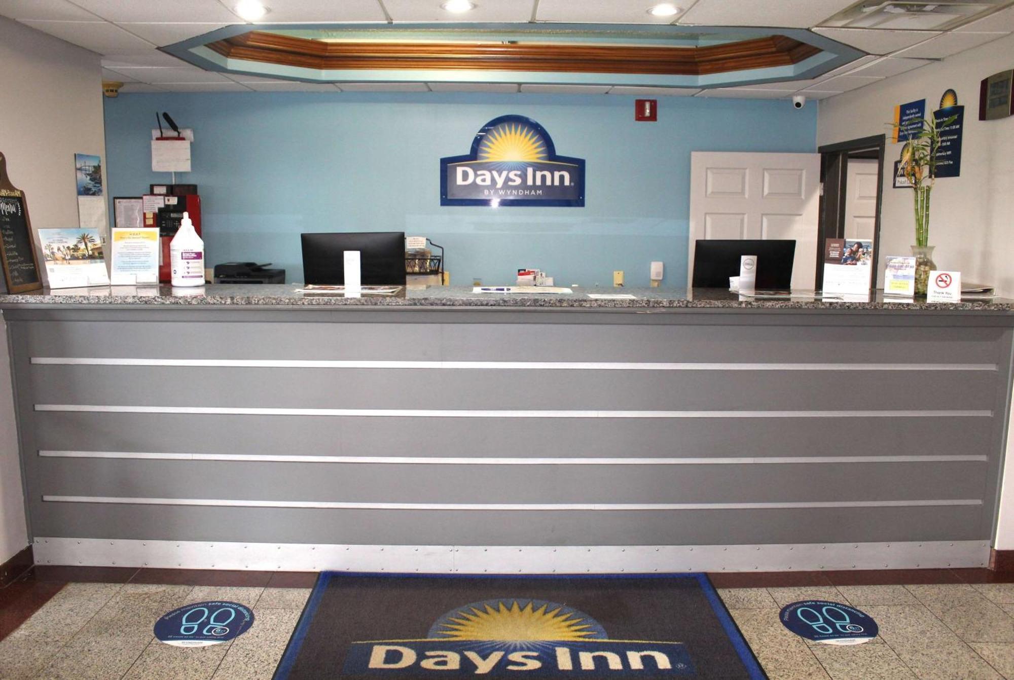 Days Inn By Wyndham Franklin Bagian luar foto